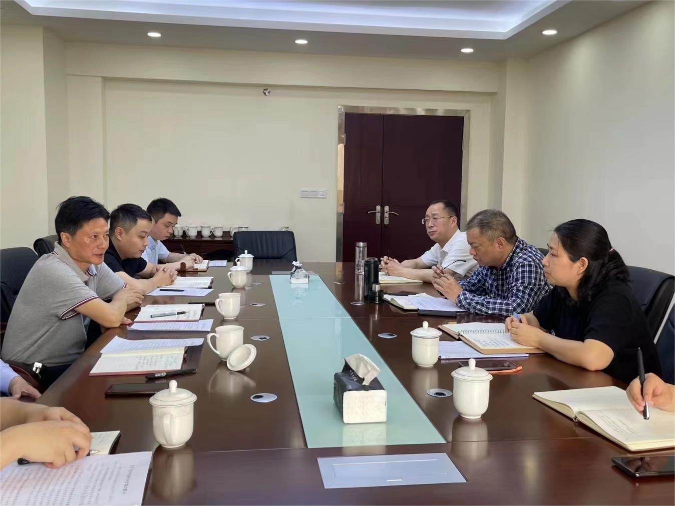 集團(tuán)黨委書記、董事長(zhǎng)許大政一行赴巴中農(nóng)商行開展業(yè)務(wù)合作洽談會(huì)